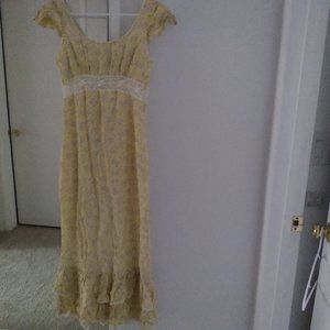 Moda International Floral Midi Dress